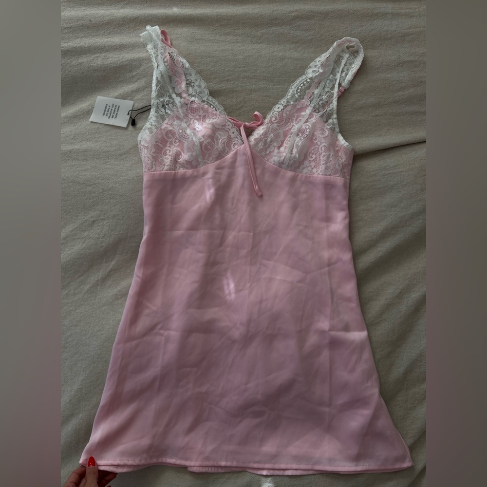 More to come Ruth Mini dress Elegant Pink Lace Trim Dress - Picture 4 of 6